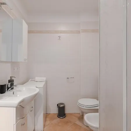 Hurban Capitolina Terrace Park Апартаменты Триест
