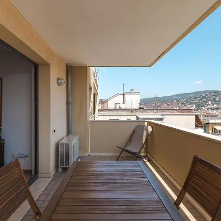 Hurban Capitolina Terrace Park * Triest